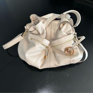 Michael Kors vintage cream pebble leather shoulder bag EUC